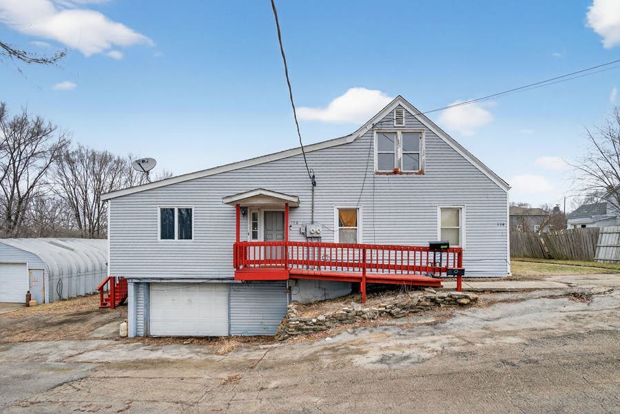 Property photo for 136 W 18th Street, Lockport, IL