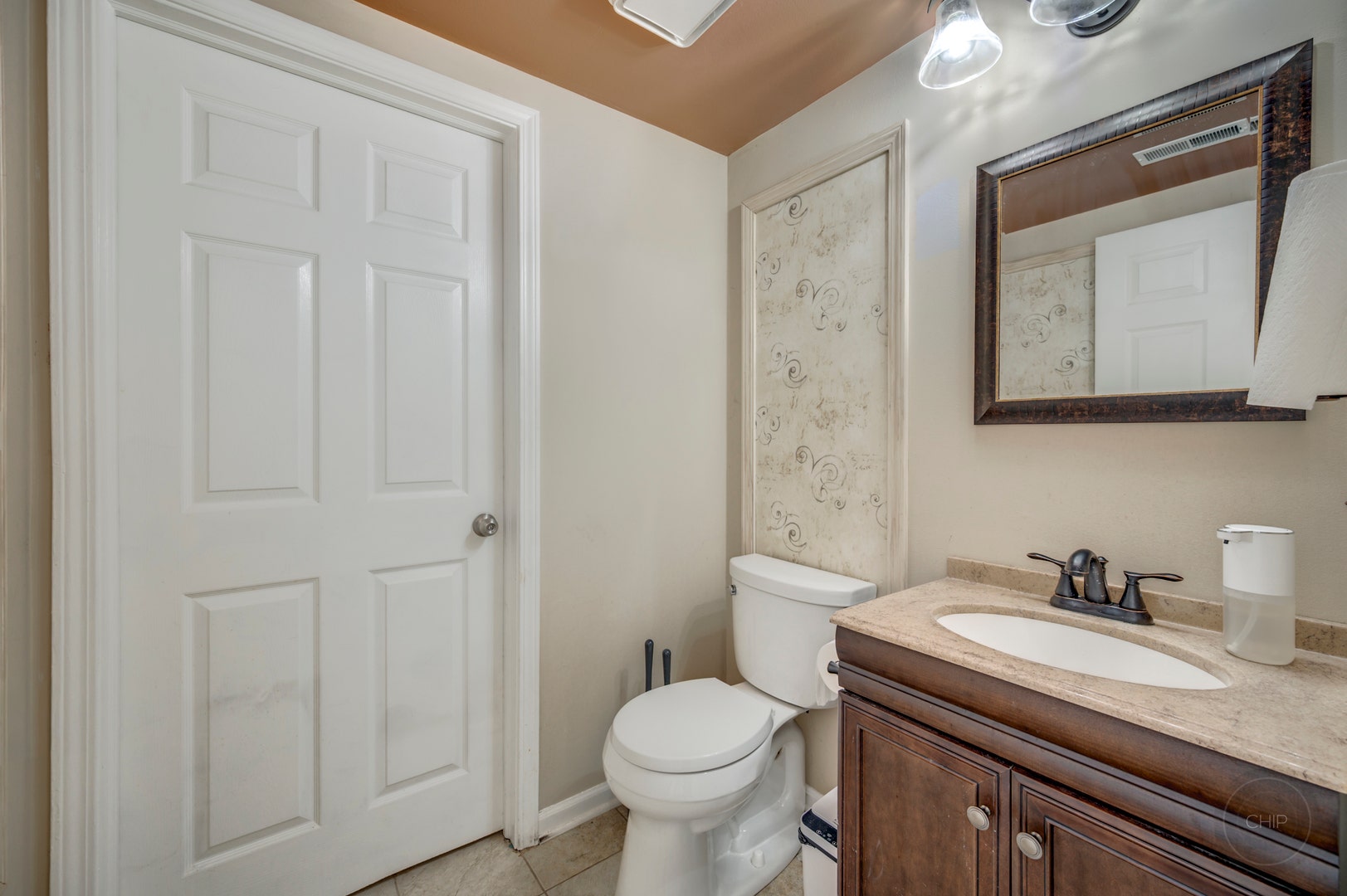 1133 JENNIFER Lane, Bolingbrook, IL 60440 1133 JENNIFER Lane, Bolingbrook, IL 60440