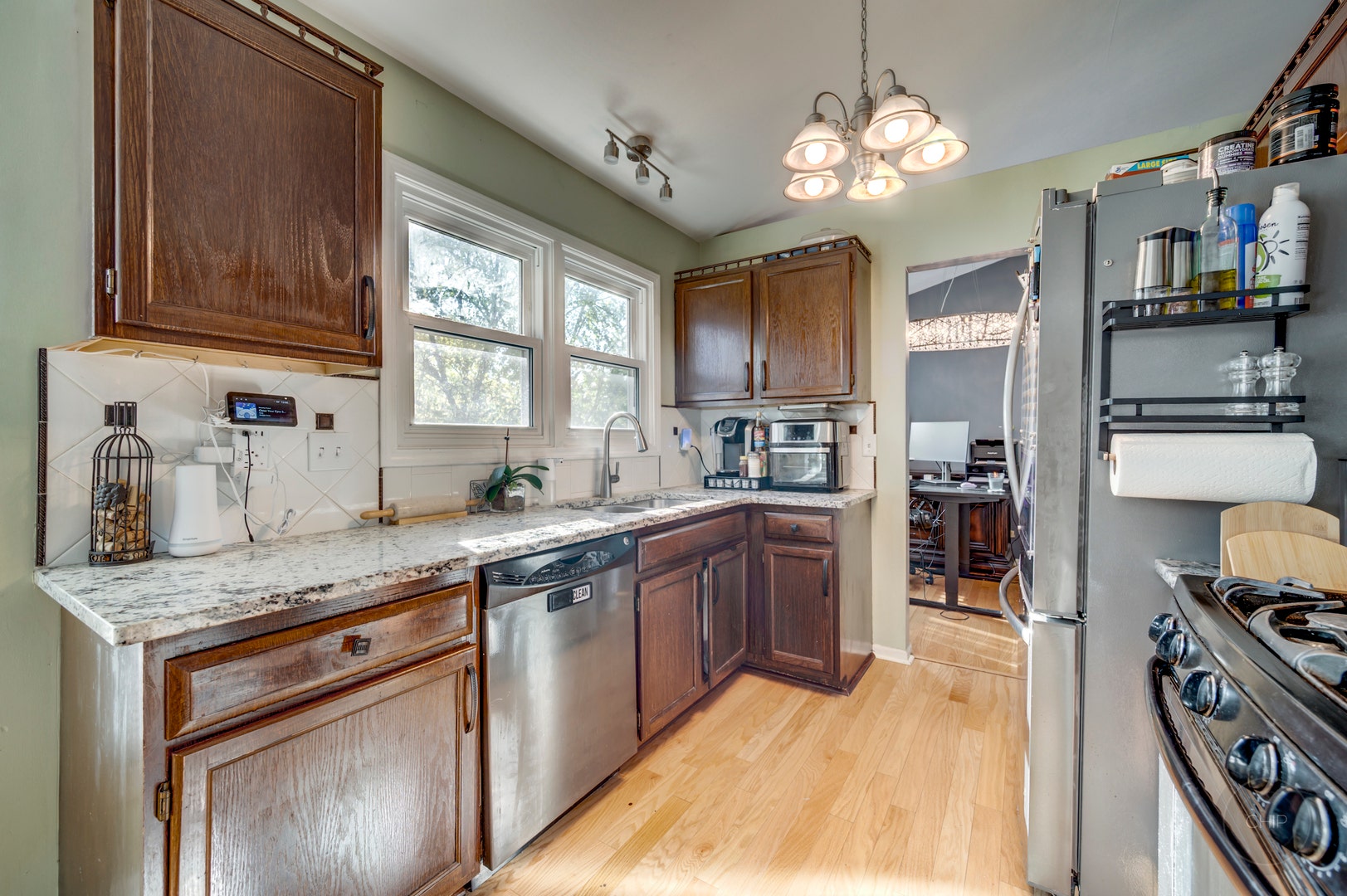 1133 JENNIFER Lane, Bolingbrook, IL 60440 1133 JENNIFER Lane, Bolingbrook, IL 60440