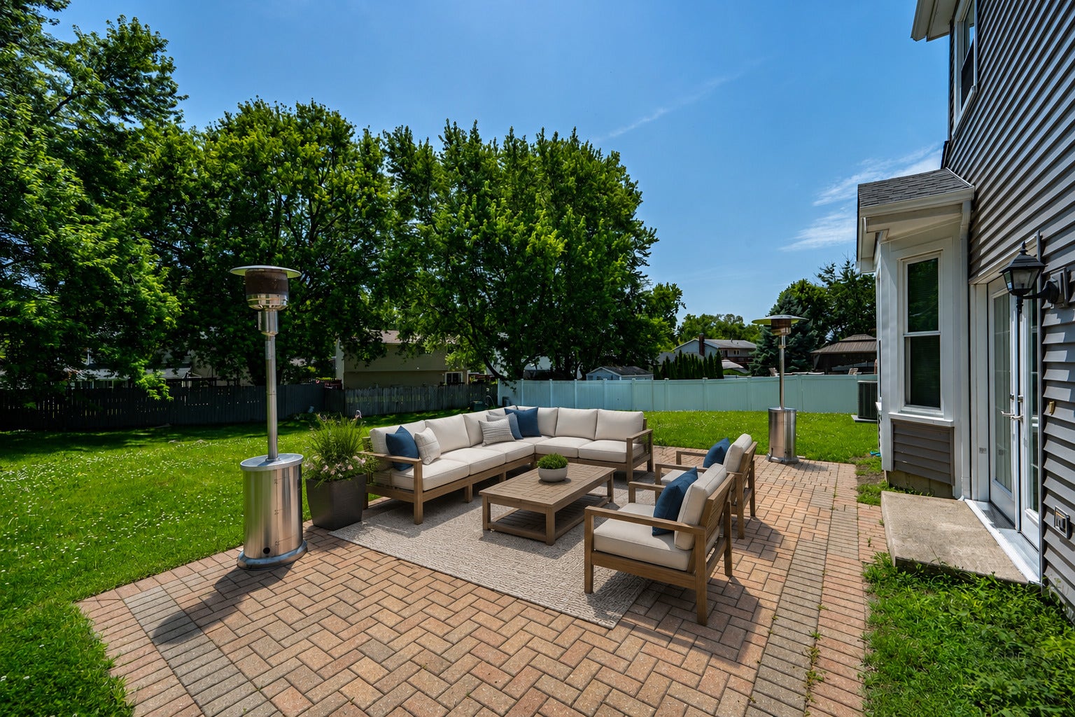 1133 JENNIFER Lane, Bolingbrook, IL 60440 1133 JENNIFER Lane, Bolingbrook, IL 60440