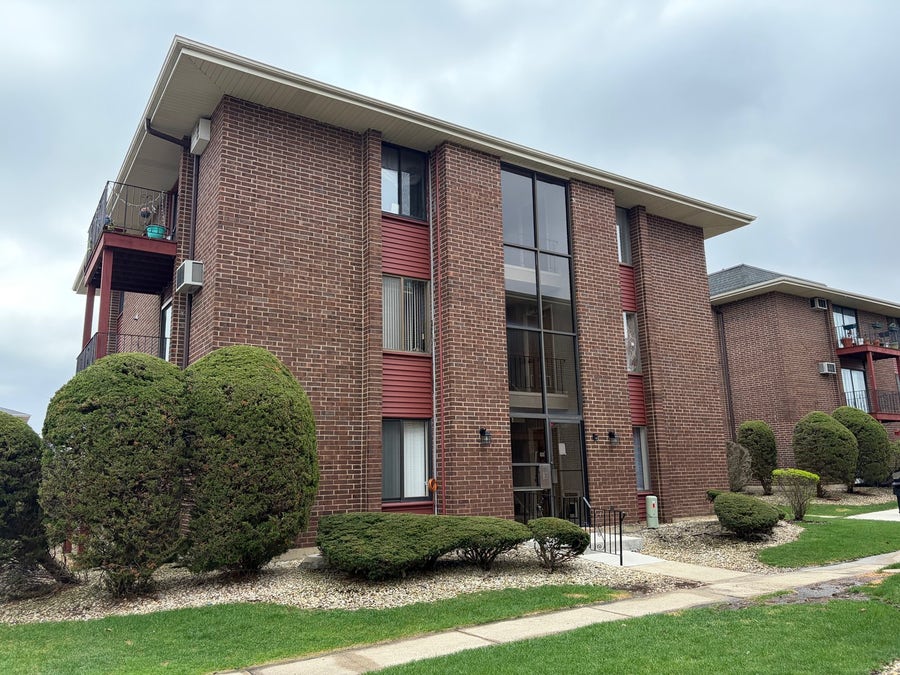 Property photo for 15818 TERRACE Drive, #R3, Oak Forest, IL
