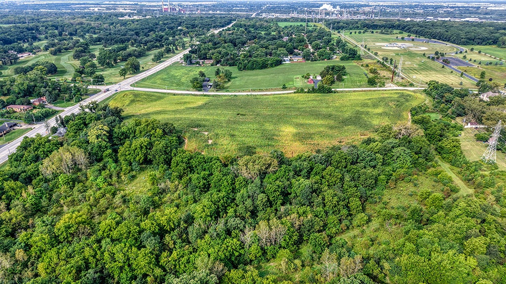 16701 135th Street, Lemont, IL 60439 16701 135th Street, Lemont, IL 60439