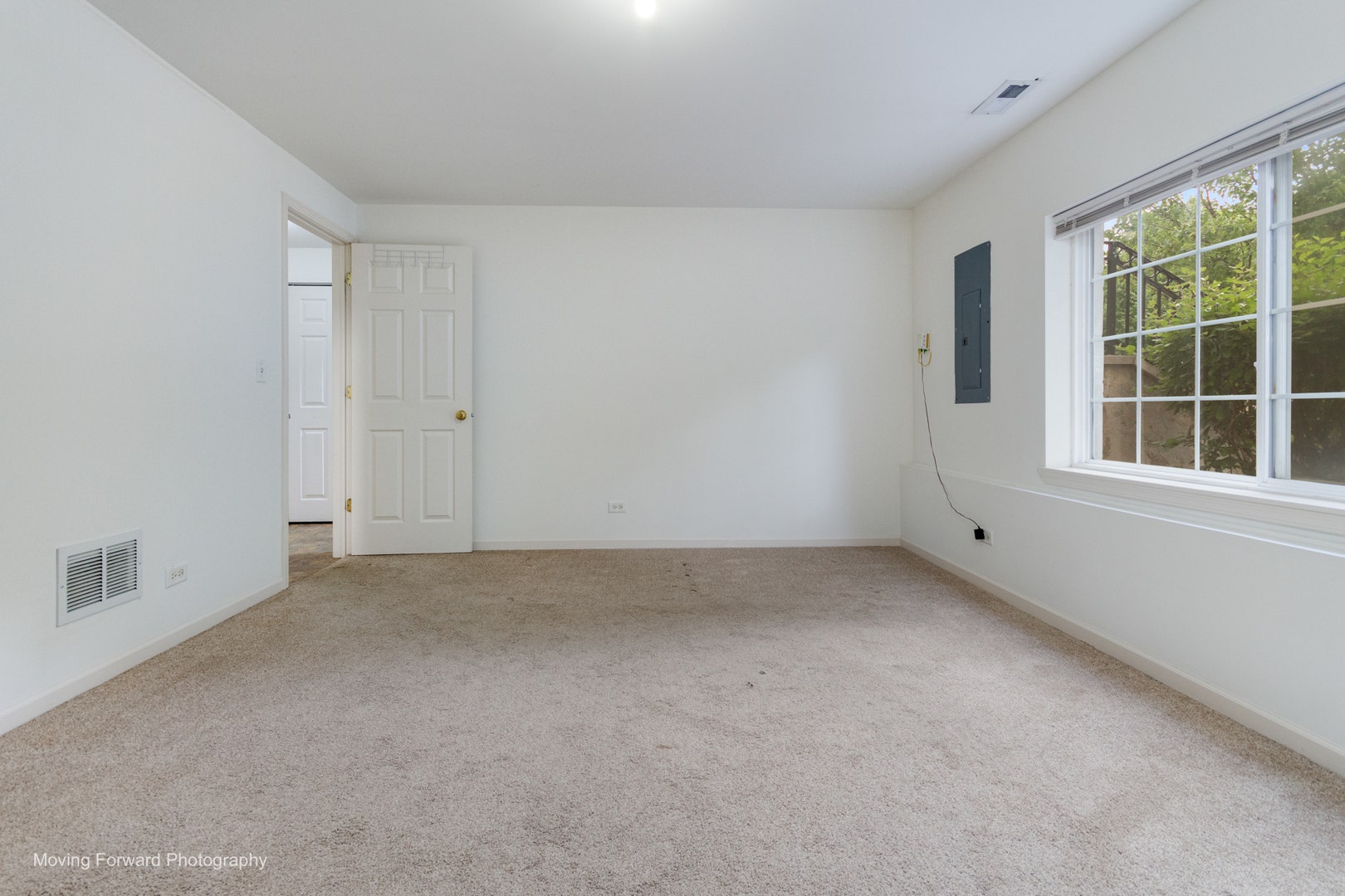 733 Station Boulevard, Aurora, IL 60504