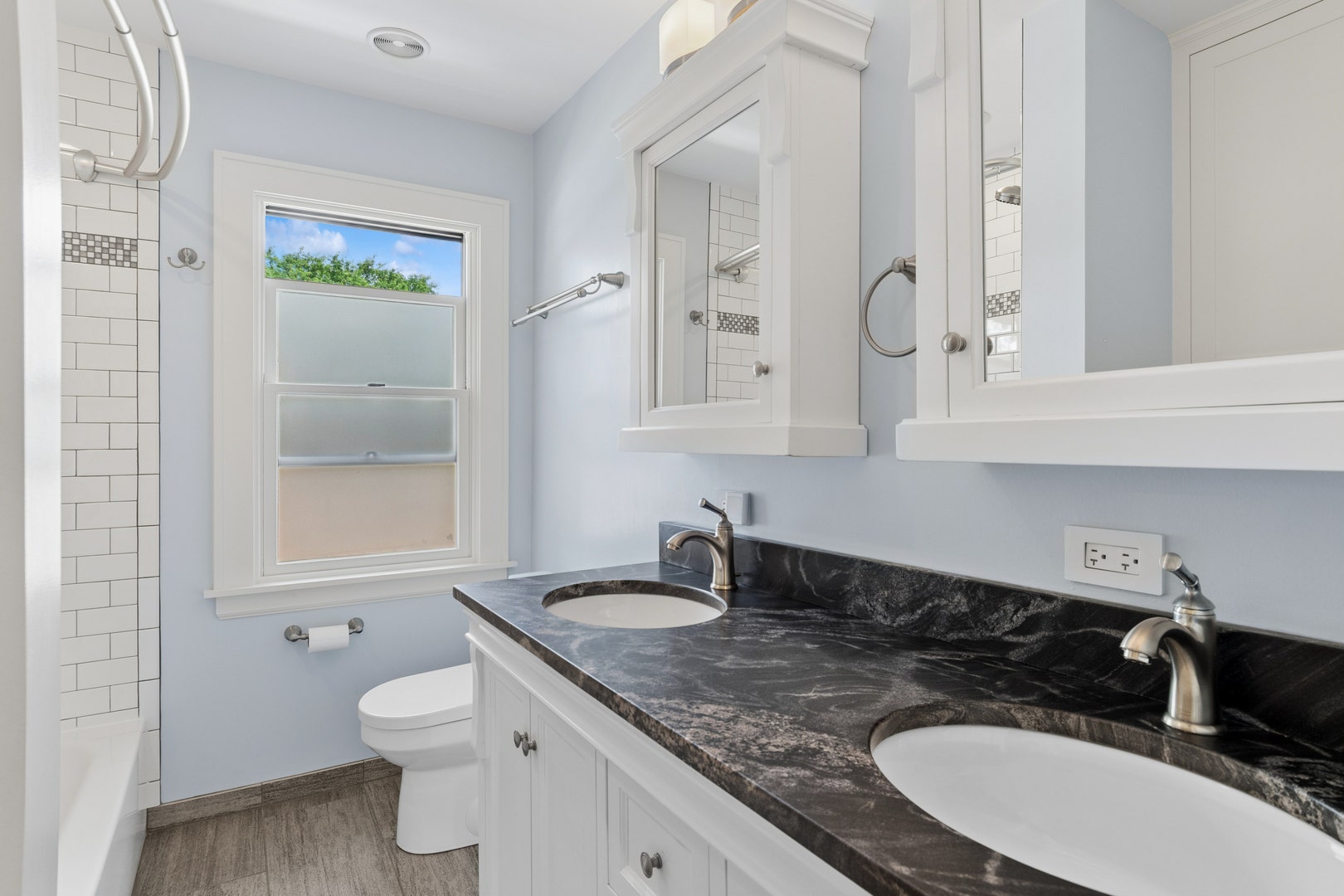 2nd Floor Full Bath
