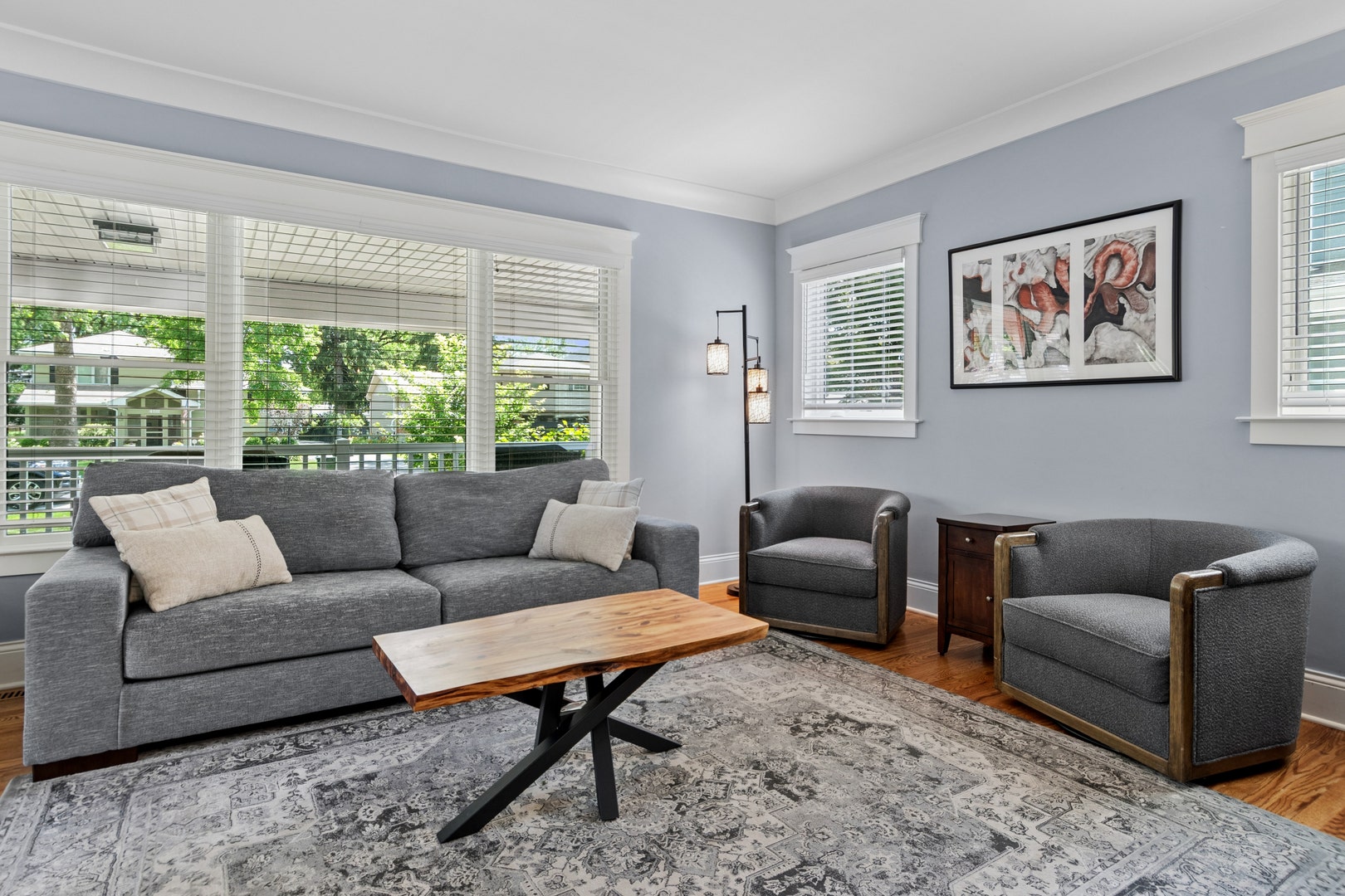 4812 Stonewall Avenue, Downers Grove, IL 60515