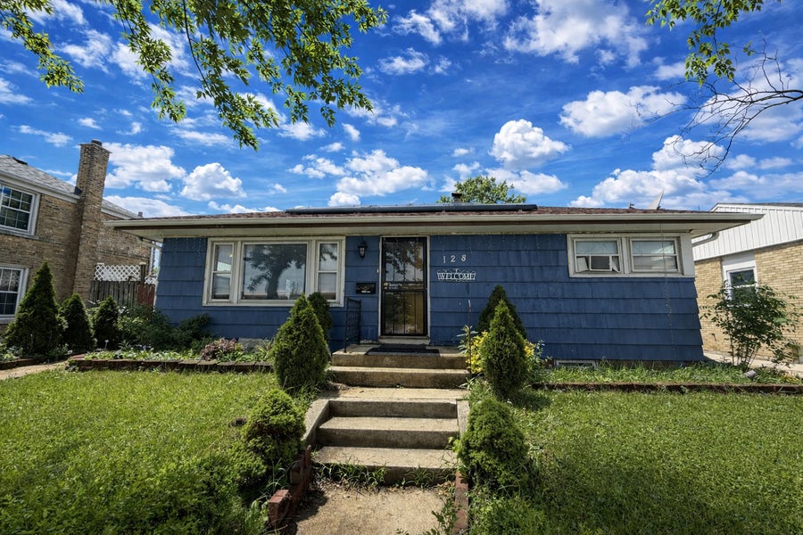 Property photo for 128 N YORK Road, Bensenville, IL