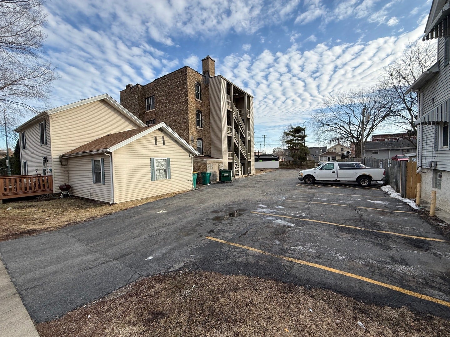 209 N Center Street, Joliet, IL 60435 209 N Center Street, Joliet, IL 60435