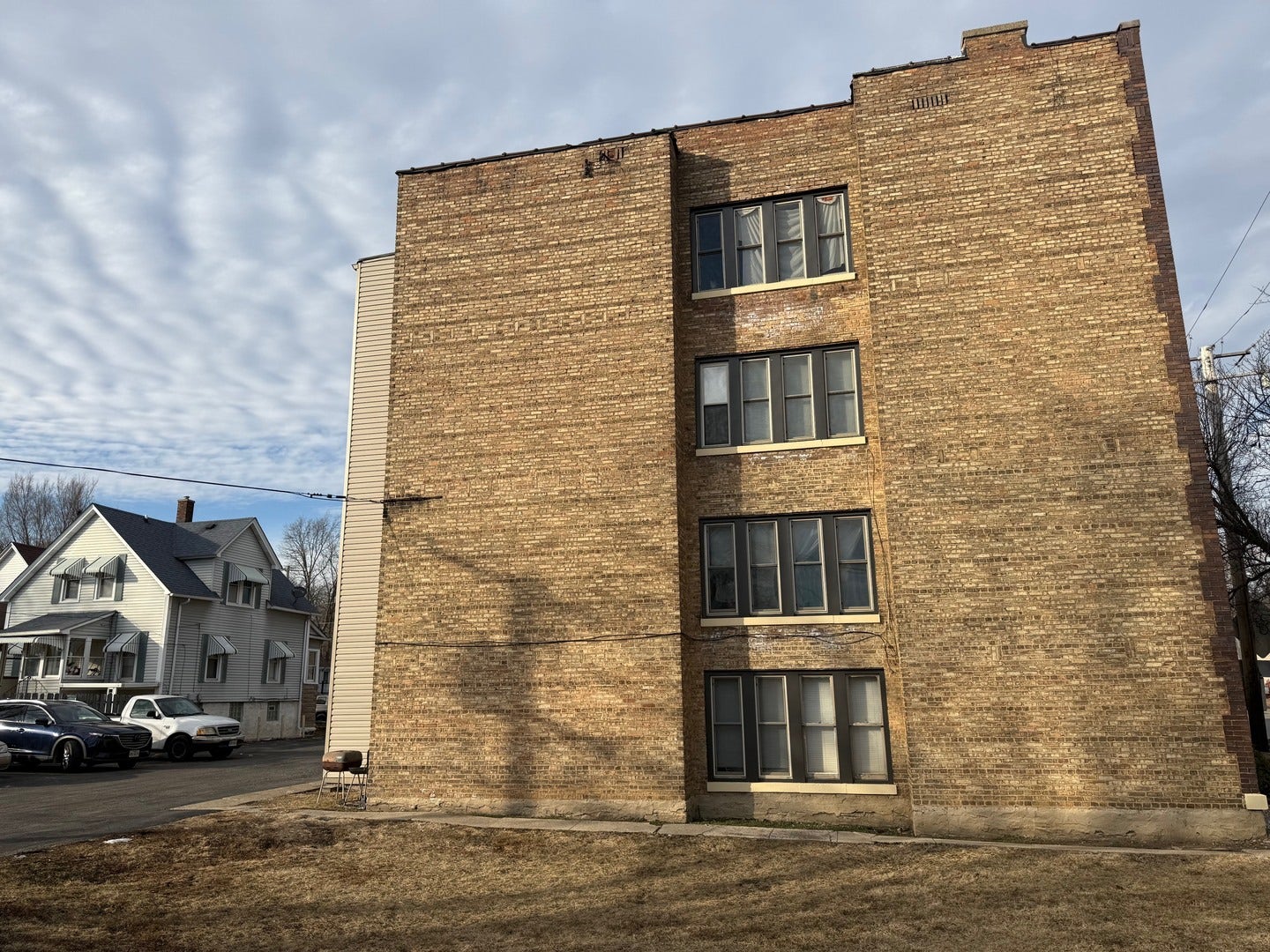 209 N Center Street, Joliet, IL 60435 209 N Center Street, Joliet, IL 60435