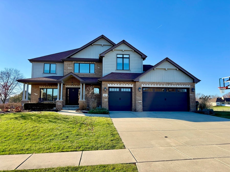 Property photo for 1825 Brogan Drive, New Lenox, IL