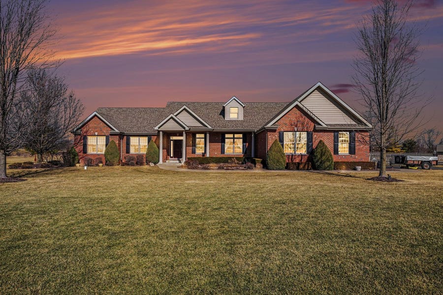 Property photo for 1744 E Offner Road, Beecher, IL