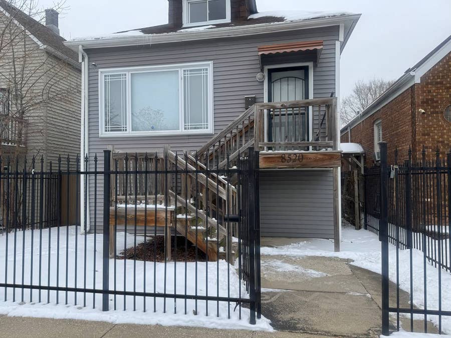Property photo for 8520 S Kingston Avenue, Chicago, IL