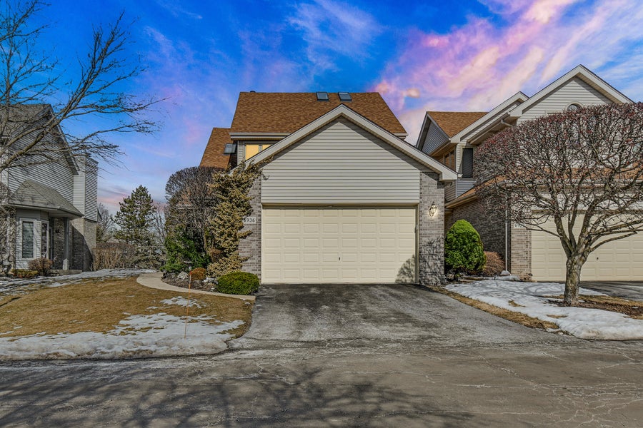 Property photo for 6936 Lexington Court, Tinley Park, IL