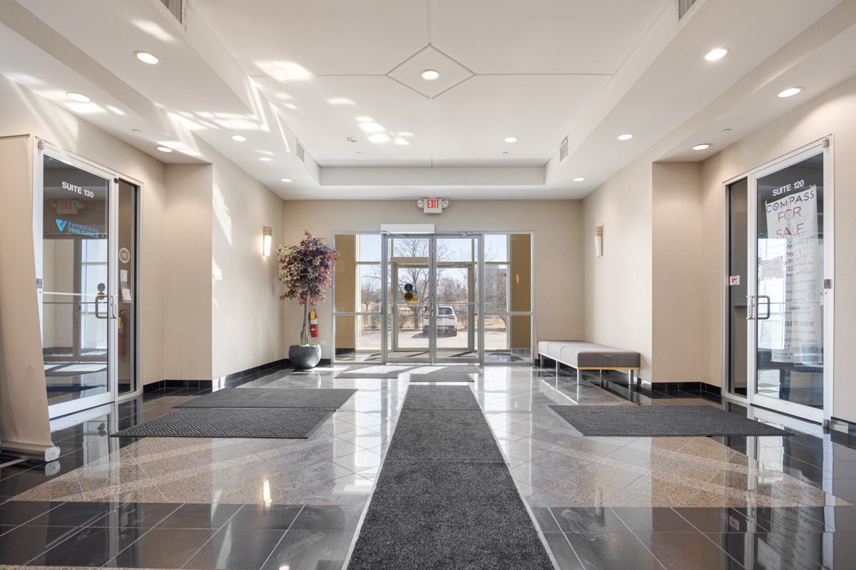 1256 Waterford Drive, #170, Aurora, IL 60504