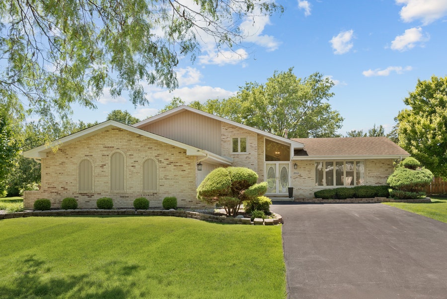 Property photo for Mokena, IL