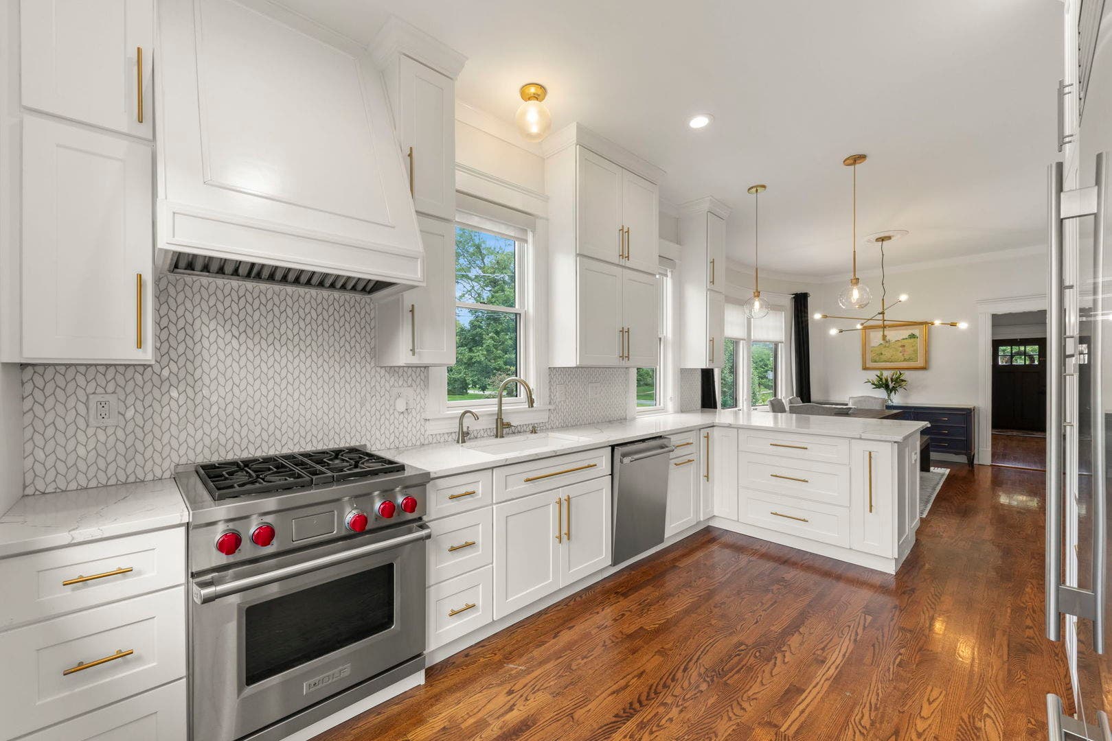 726 N Wheaton Avenue, Wheaton, IL 60187