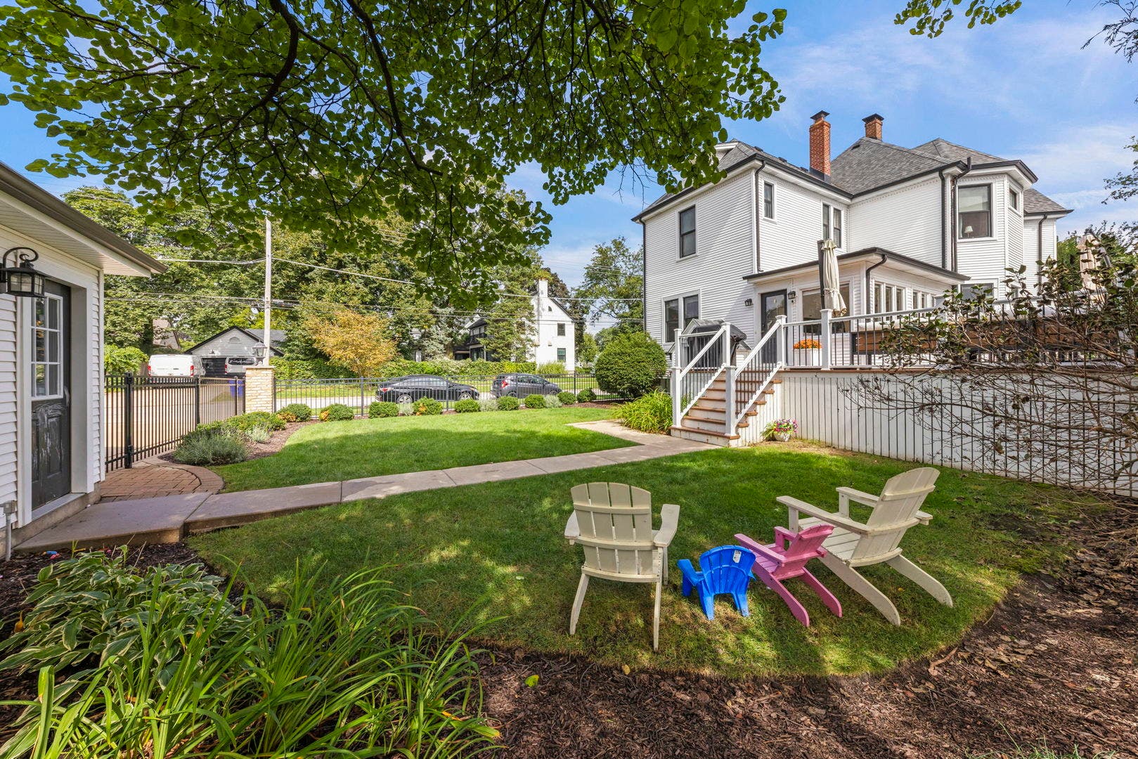 726 N Wheaton Avenue, Wheaton, IL 60187