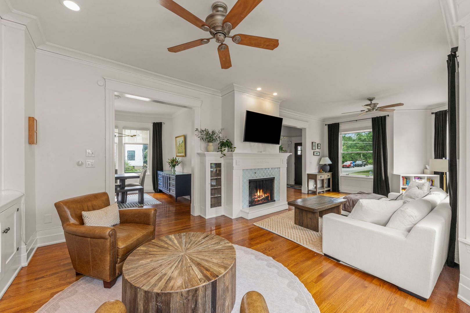 726 N Wheaton Avenue, Wheaton, IL 60187
