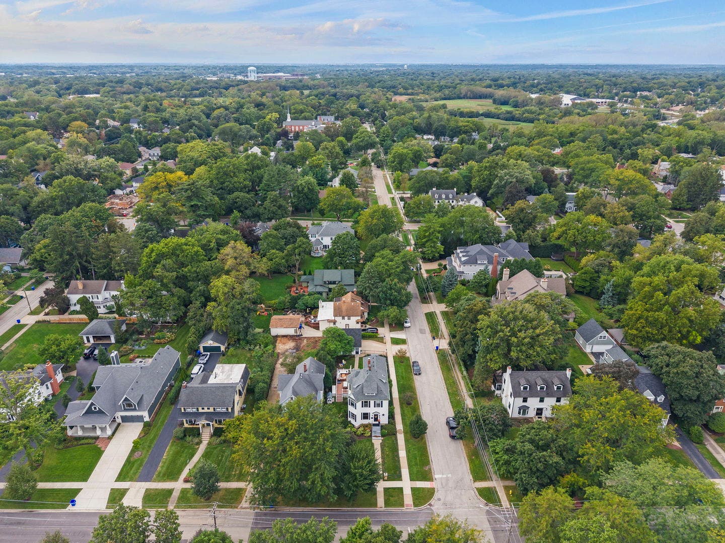 726 N Wheaton Avenue, Wheaton, IL 60187