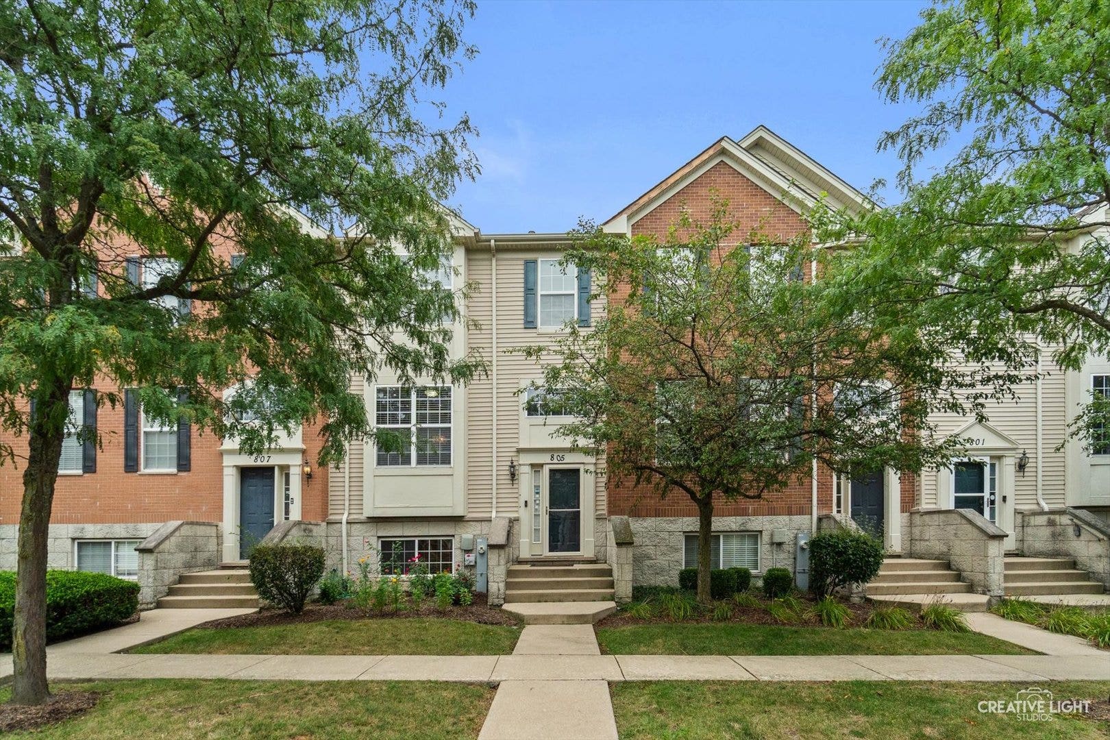 805 Lewisburg Lane, Aurora, IL 60504 805 Lewisburg Lane, Aurora, IL 60504