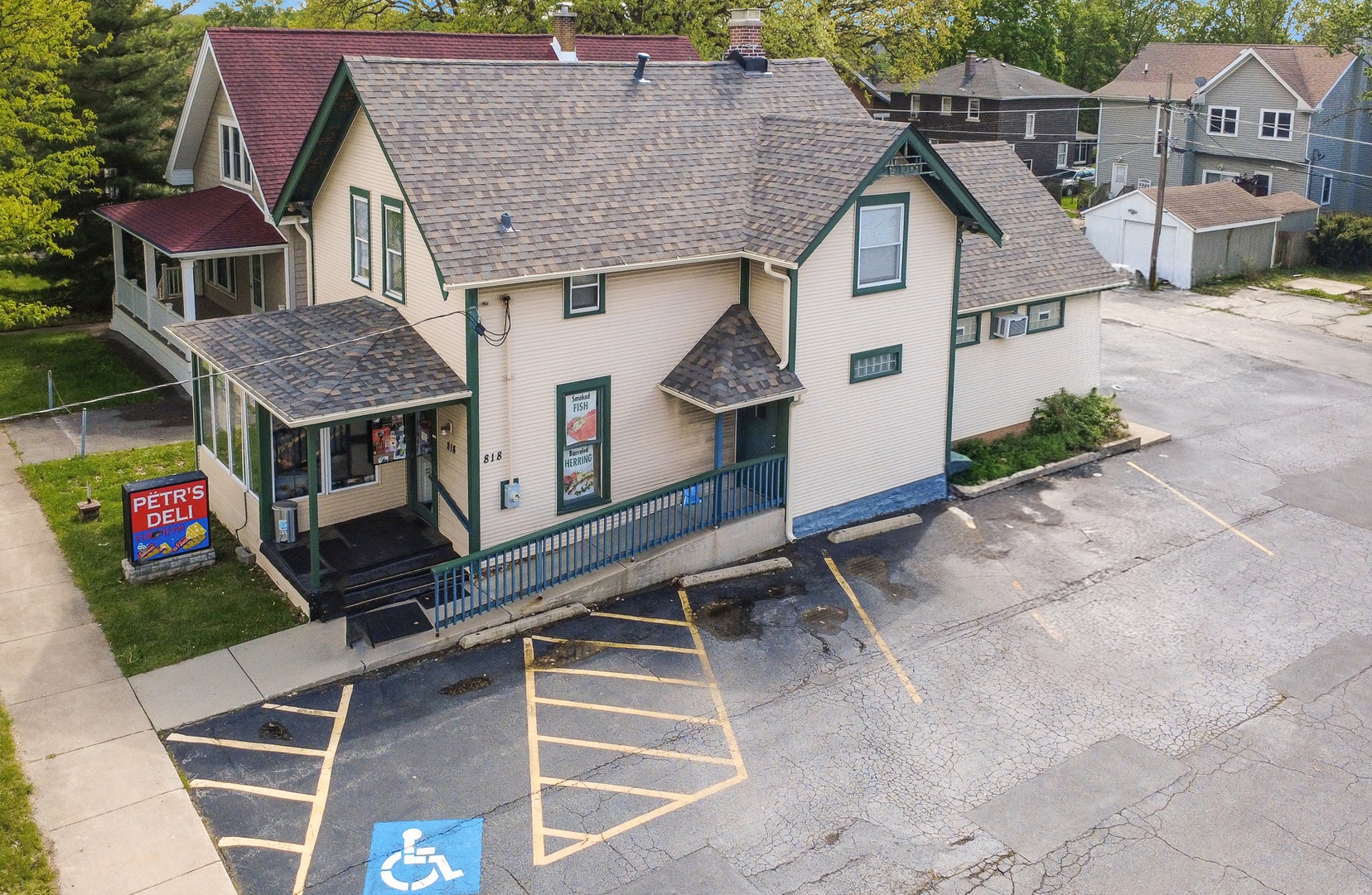 818 State Street, Lemont, IL 60439