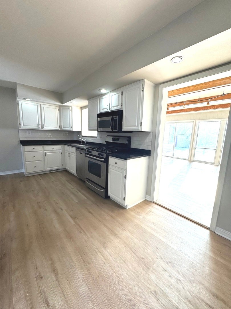 1616 Glenwood Avenue, Joliet, IL 60435