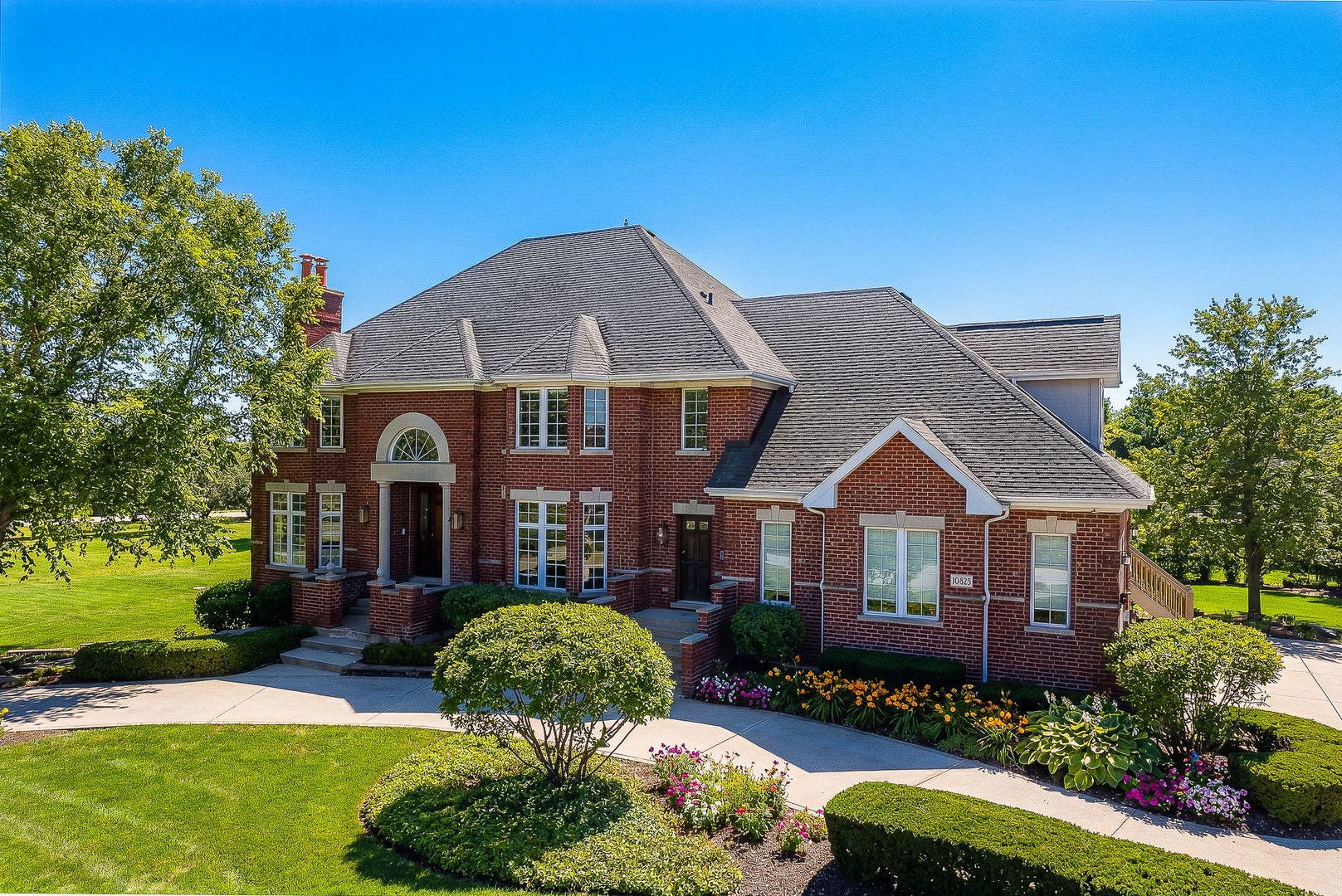 10825 Green Manor Court, Orland Park, IL 60467 10825 Green Manor Court, Orland Park, IL 60467