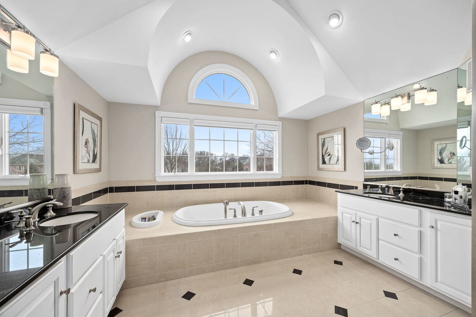 10825 Green Manor Court, Orland Park, IL 60467 10825 Green Manor Court, Orland Park, IL 60467