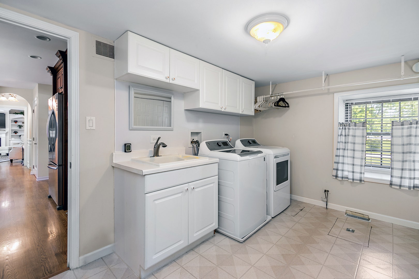 13423 hunt master Lane, Lemont, IL 60439 13423 hunt master Lane, Lemont, IL 60439