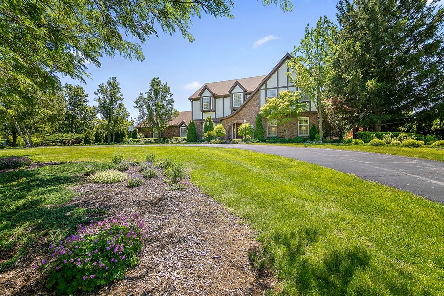 Property photo for 13423 hunt master Lane, Lemont, IL