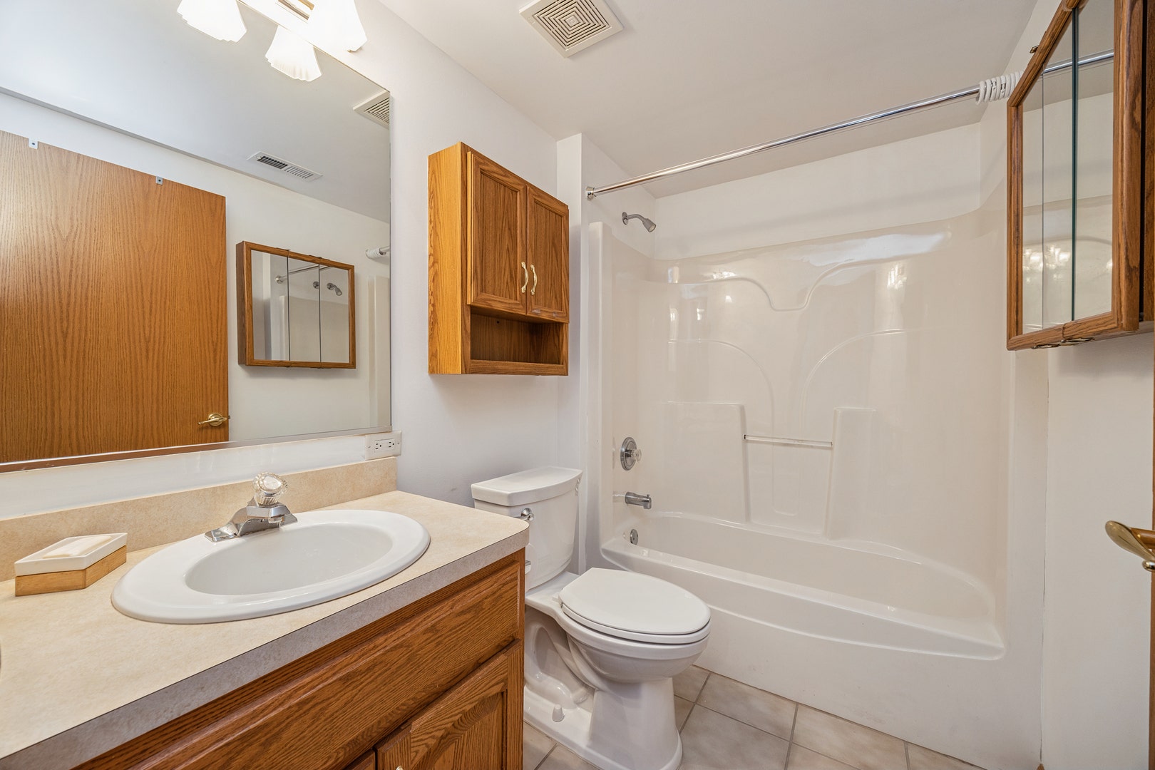 11555 Settlers Pond Way, #1A, Orland Park, IL 60467 11555 Settlers Pond Way, #1A, Orland Park, IL 60467