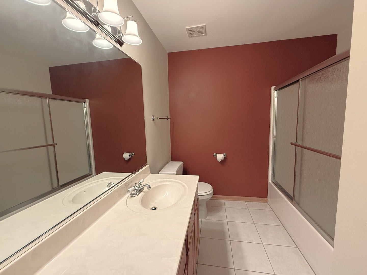 9400 CALEDONIA Drive, Tinley Park, IL 60487 9400 CALEDONIA Drive, Tinley Park, IL 60487