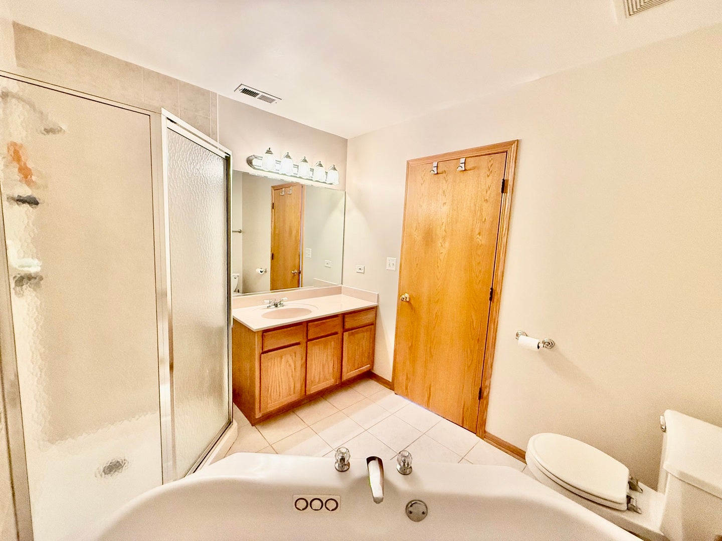 9400 CALEDONIA Drive, Tinley Park, IL 60487 9400 CALEDONIA Drive, Tinley Park, IL 60487