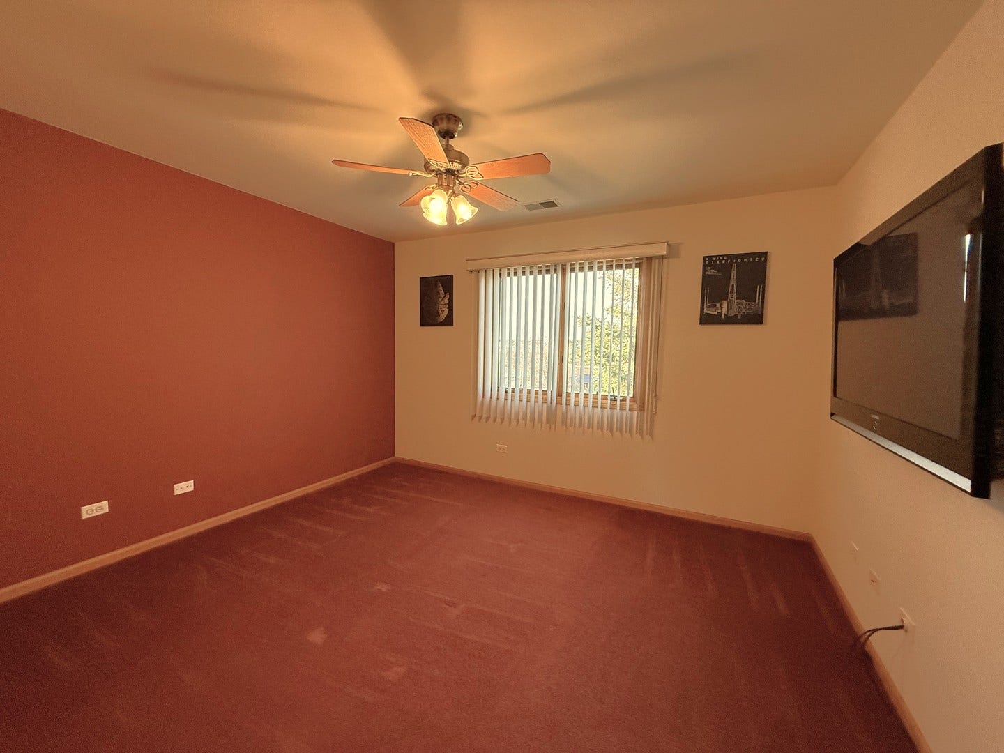 9400 CALEDONIA Drive, Tinley Park, IL 60487 9400 CALEDONIA Drive, Tinley Park, IL 60487