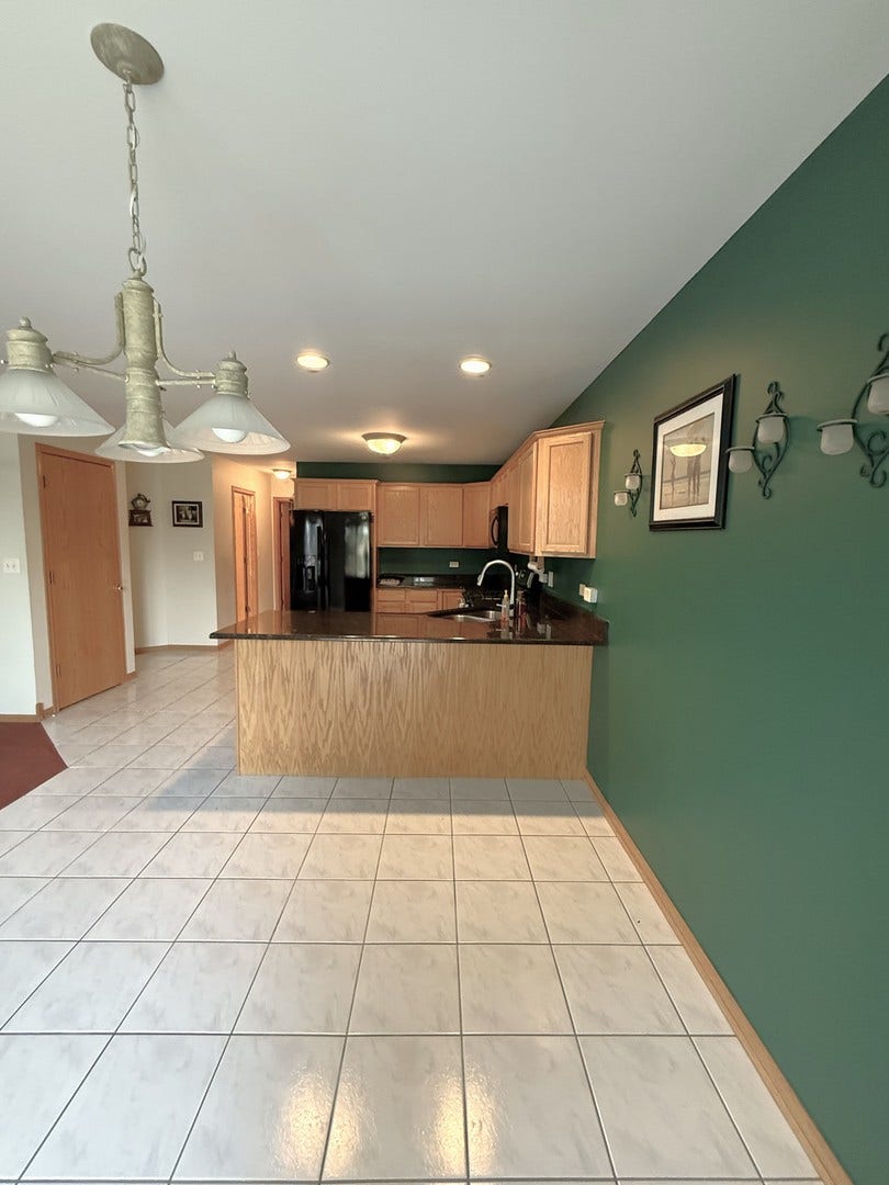 9400 CALEDONIA Drive, Tinley Park, IL 60487 9400 CALEDONIA Drive, Tinley Park, IL 60487