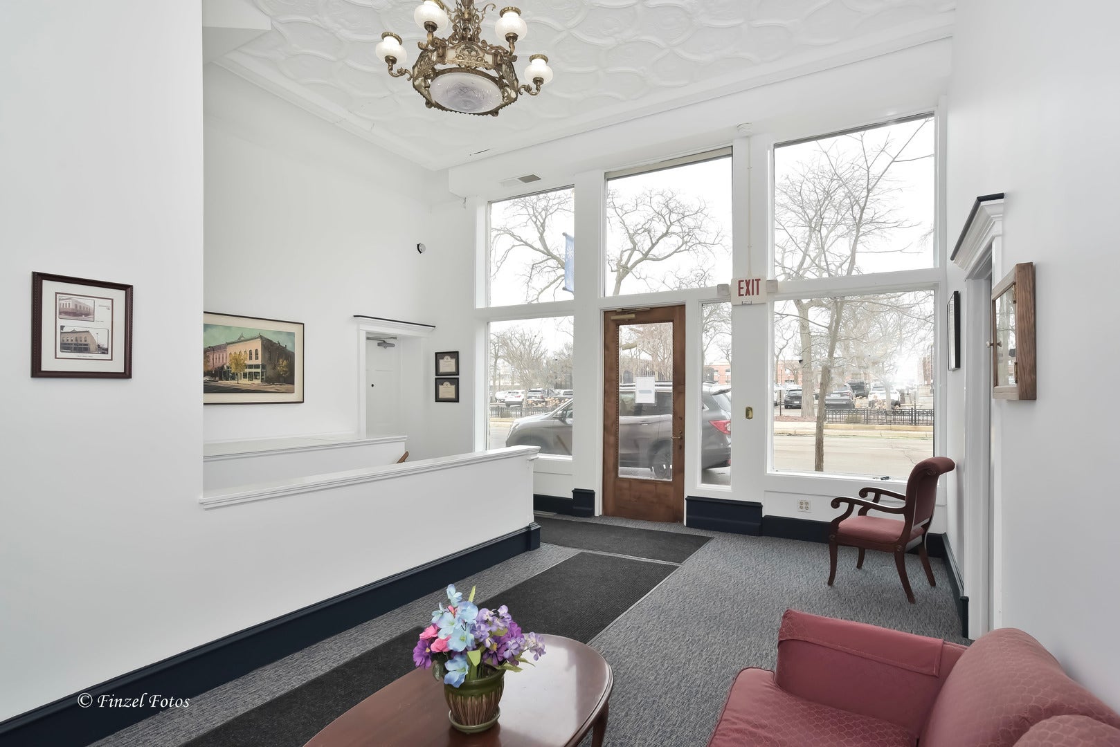 20-24 Douglas Avenue, Elgin, IL 60120