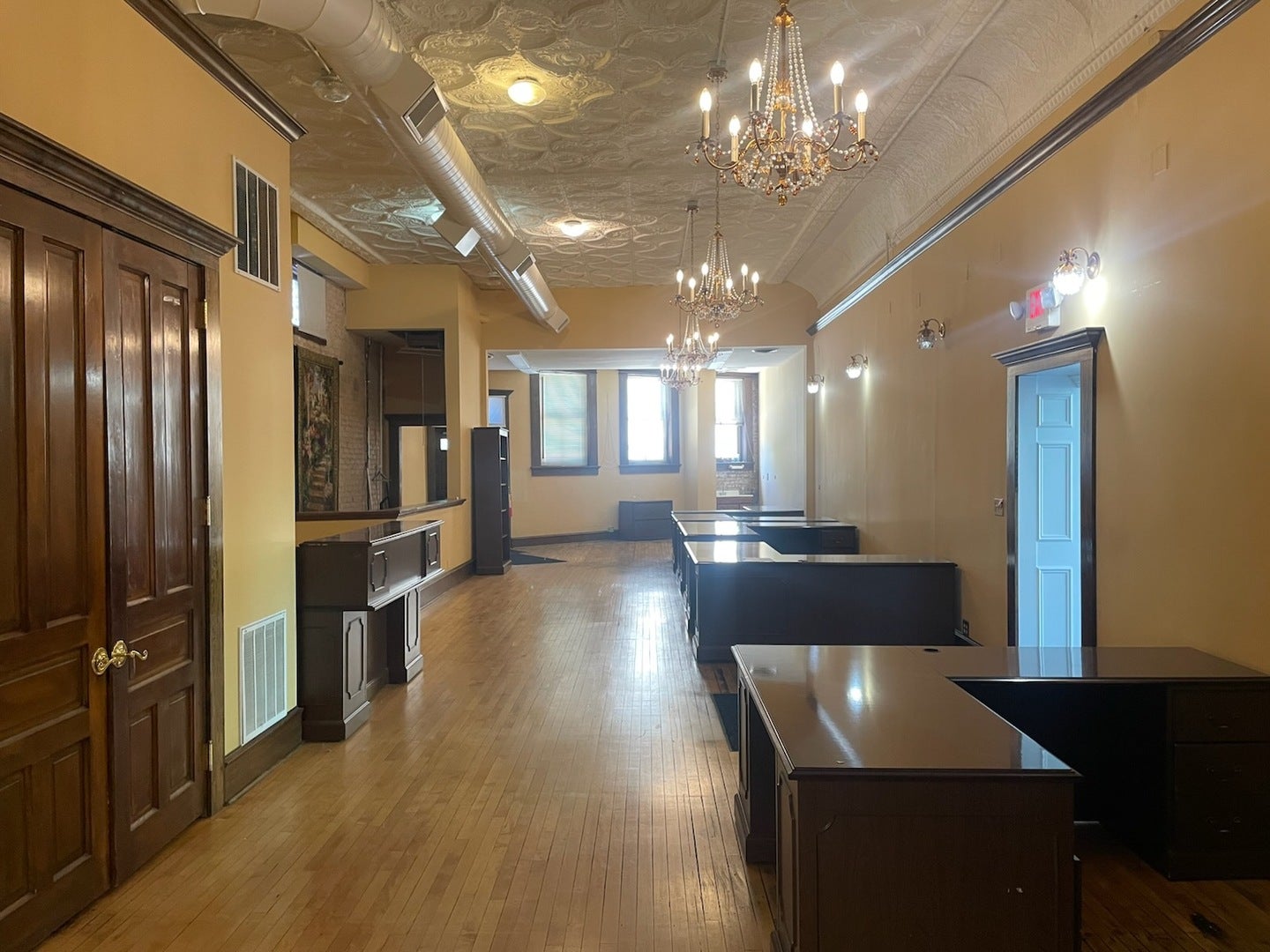 20-24 Douglas Avenue, Elgin, IL 60120
