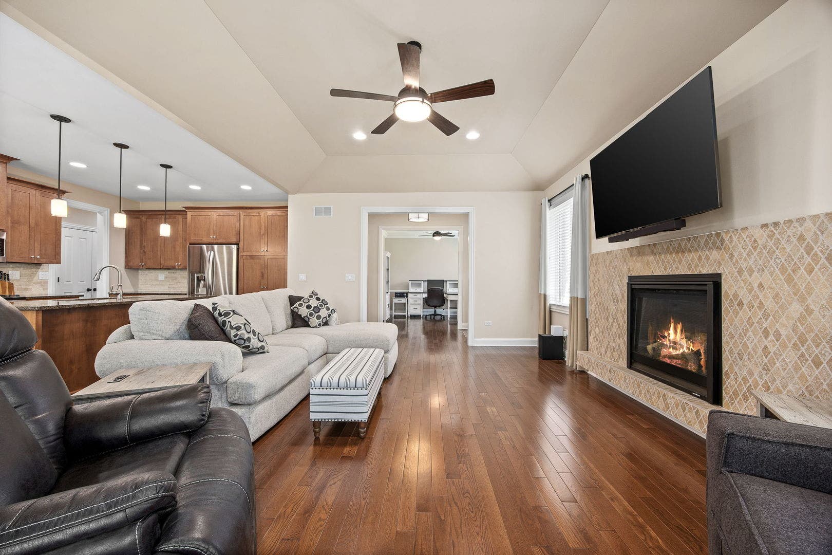 14660 Aster Lane, Homer Glen, IL 60491 14660 Aster Lane, Homer Glen, IL 60491