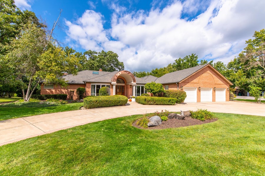 Property photo for 717 Westridge Road, Joliet, IL