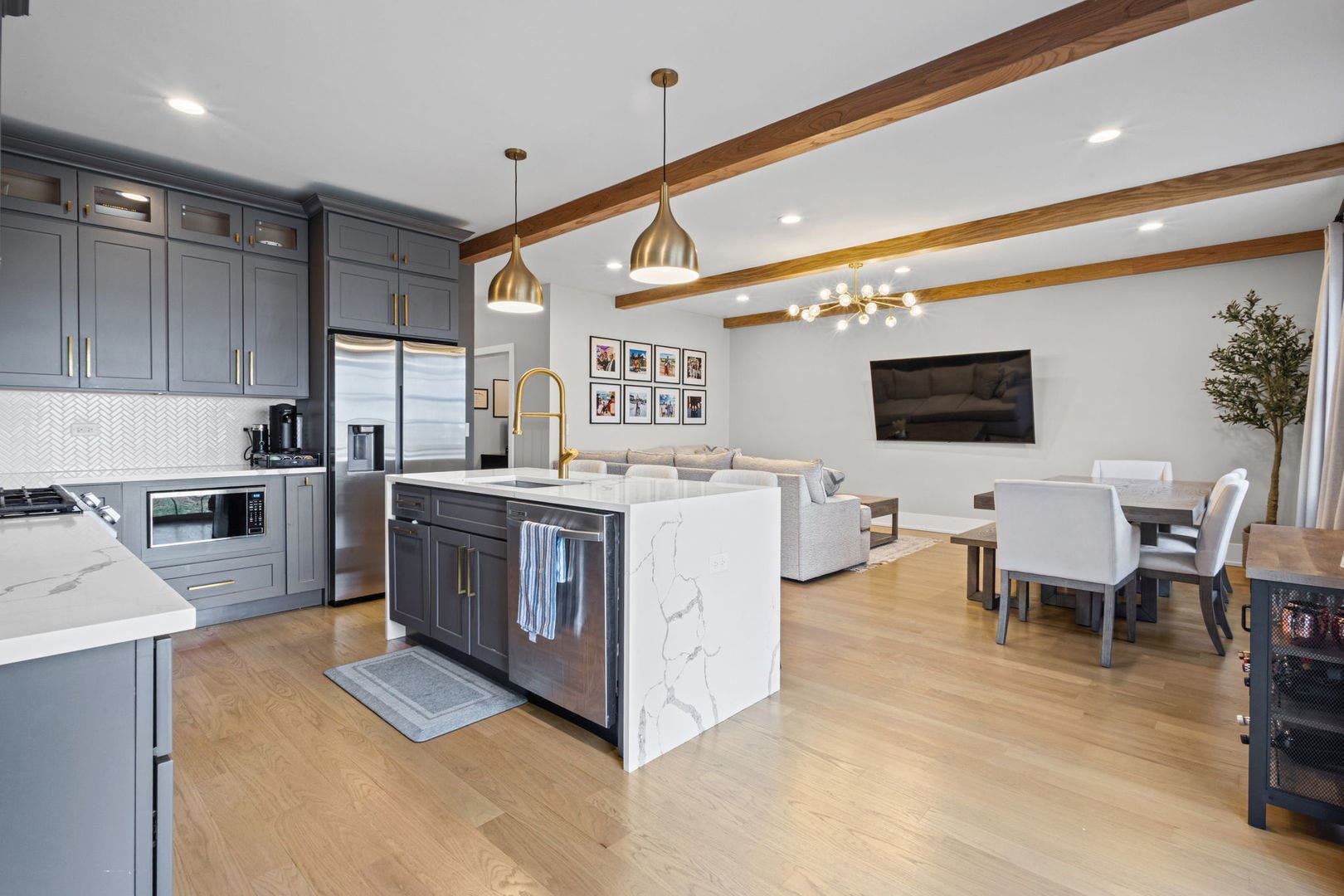 13824 W Mckenna Court, Manhattan, IL 60442 13824 W Mckenna Court, Manhattan, IL 60442