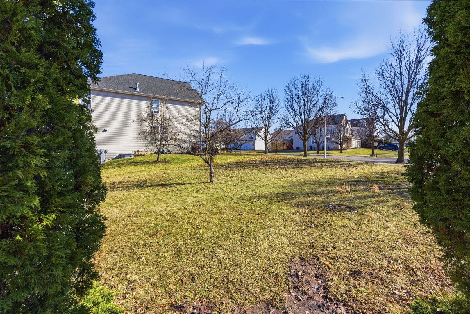 829 Lindsey Lane, Bolingbrook, IL 60440