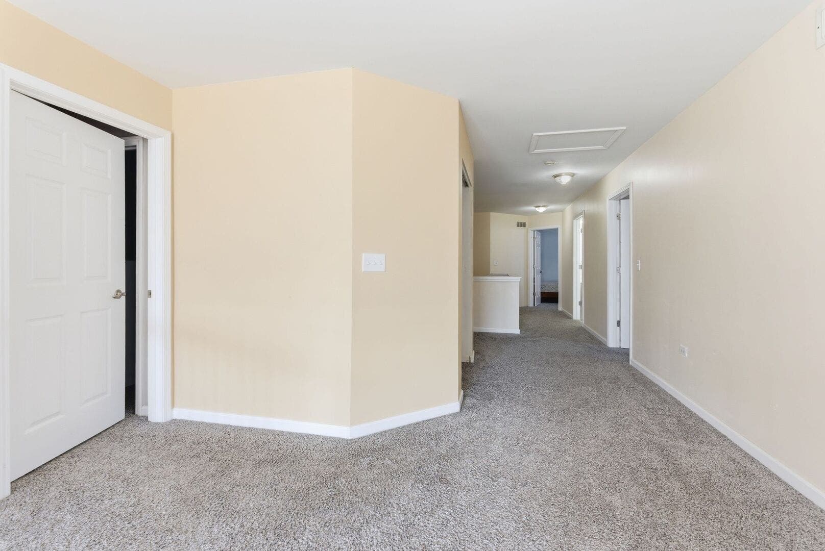 829 Lindsey Lane, Bolingbrook, IL 60440