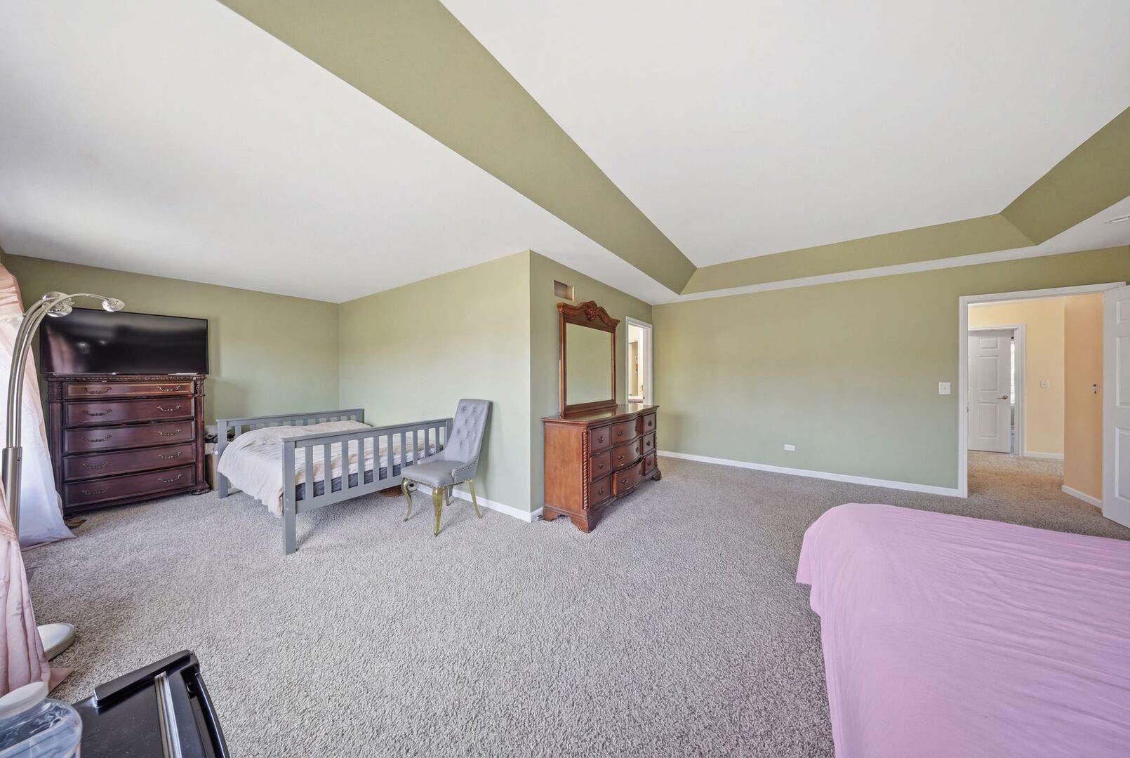 829 Lindsey Lane, Bolingbrook, IL 60440