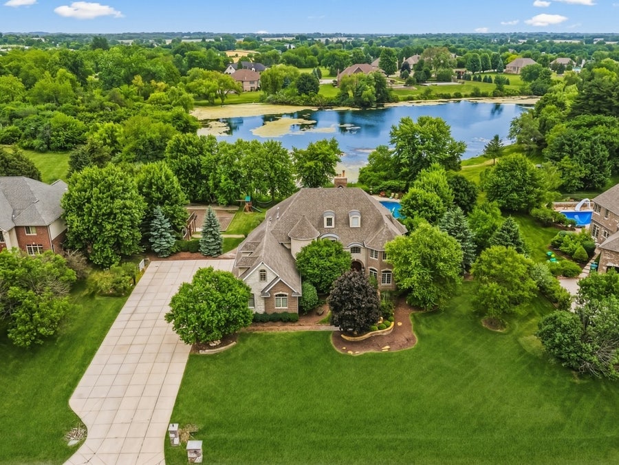 Property photo for 17949 S Crystal Lake Drive, Mokena, IL