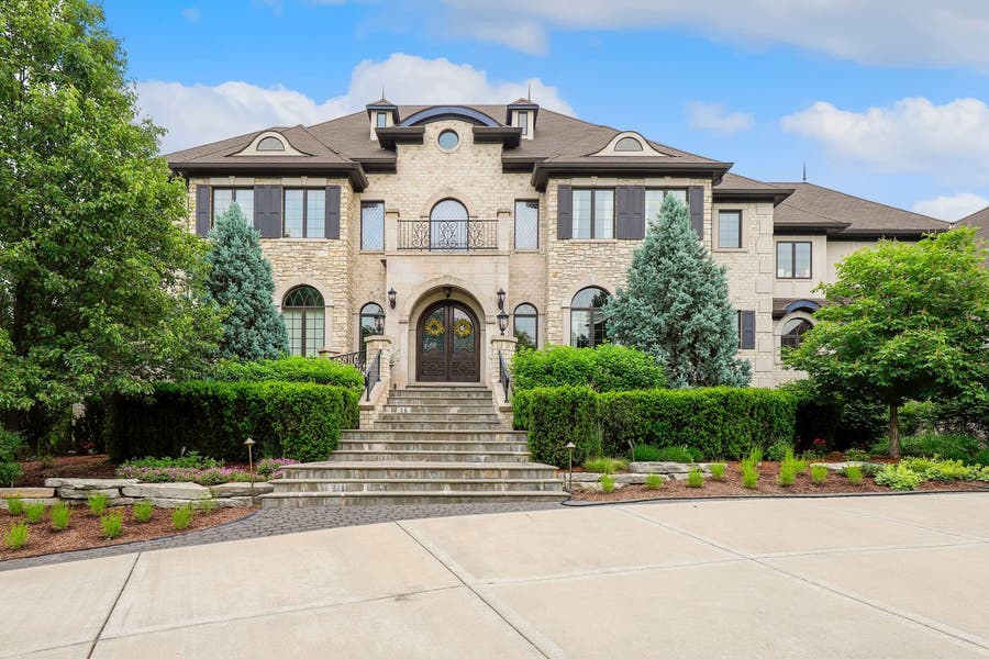 Property photo for 12650 Brighton Court, Mokena, IL
