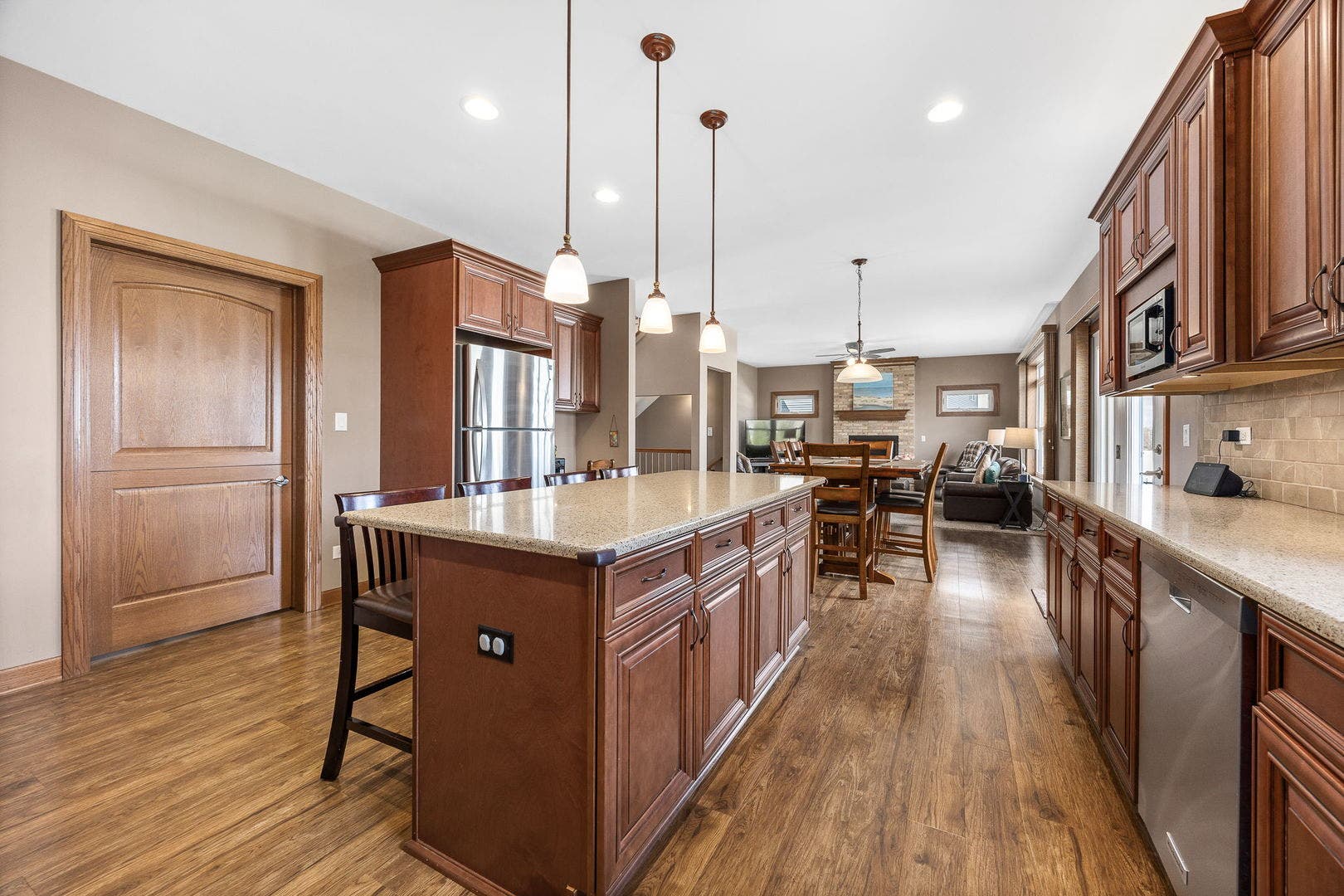 311 W Frontier Drive, Minooka, IL 60447 311 W Frontier Drive, Minooka, IL 60447