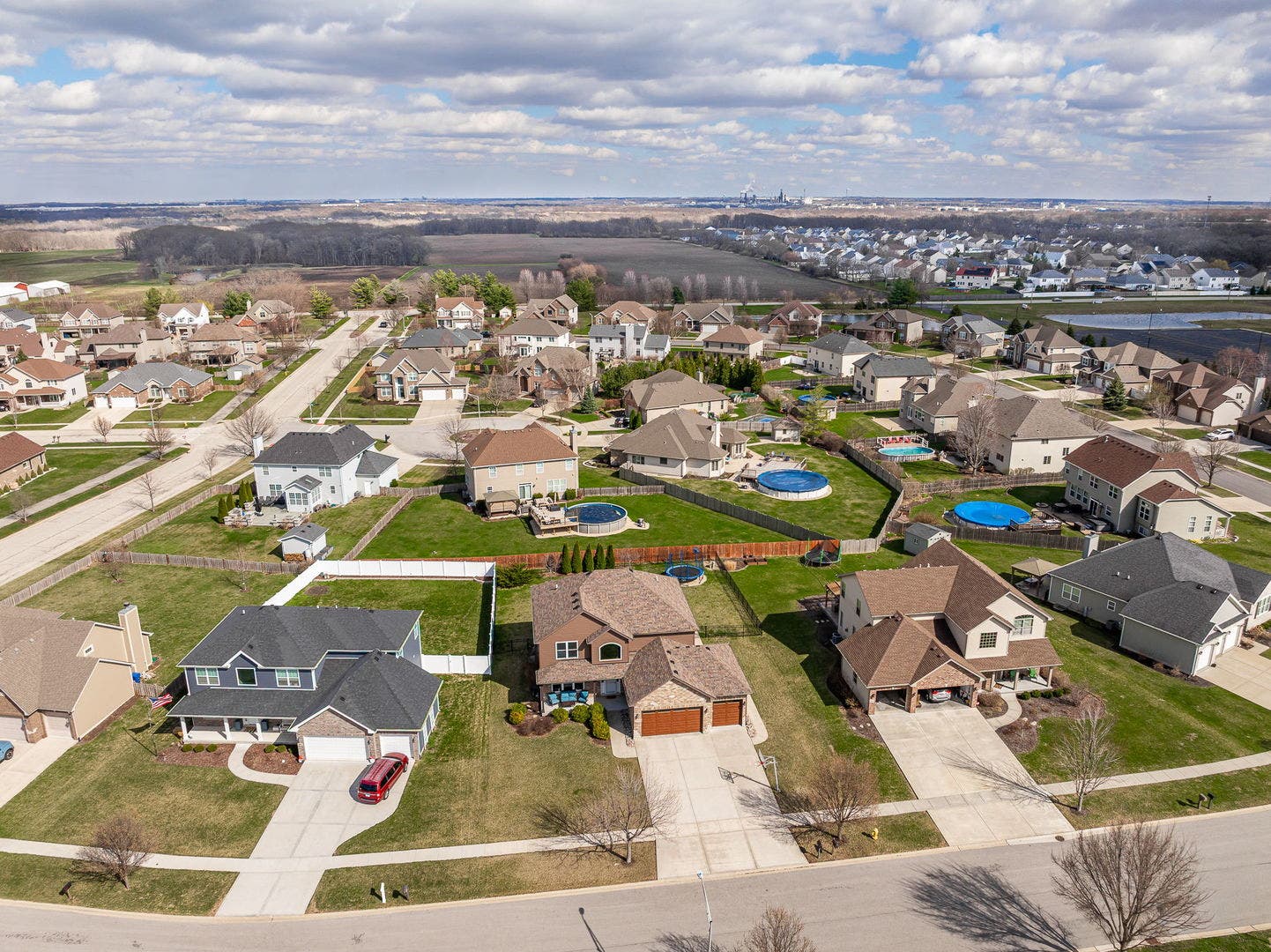 311 W Frontier Drive, Minooka, IL 60447 311 W Frontier Drive, Minooka, IL 60447