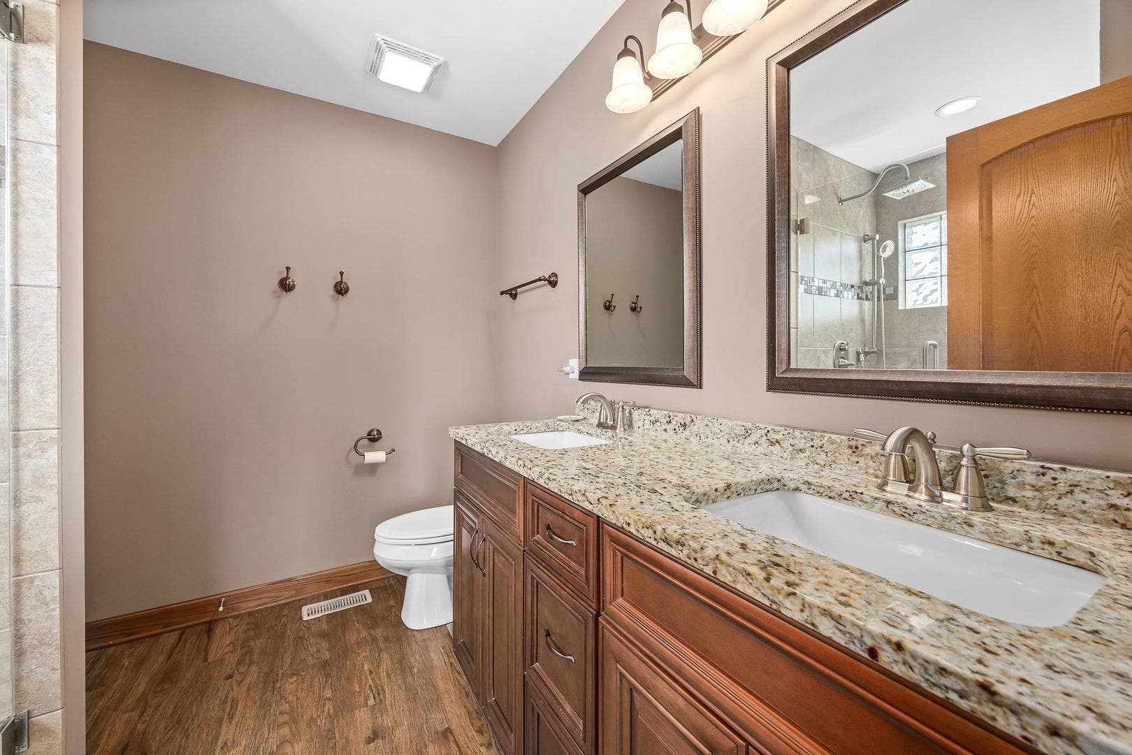 311 W Frontier Drive, Minooka, IL 60447 311 W Frontier Drive, Minooka, IL 60447