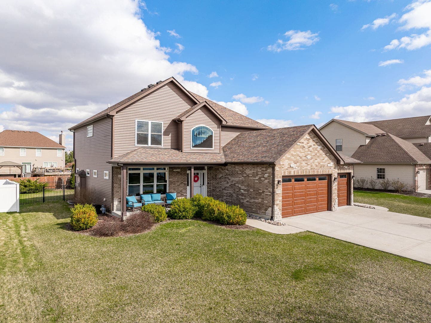 311 W Frontier Drive, Minooka, IL 60447 311 W Frontier Drive, Minooka, IL 60447