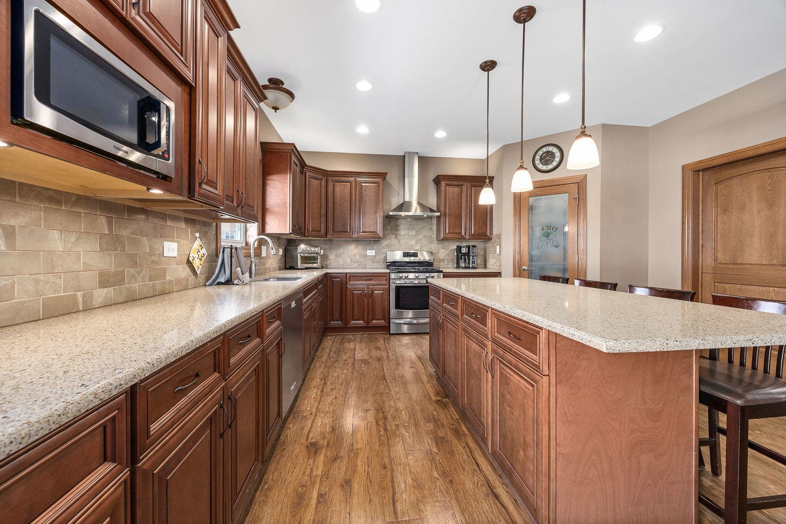311 W Frontier Drive, Minooka, IL 60447 311 W Frontier Drive, Minooka, IL 60447