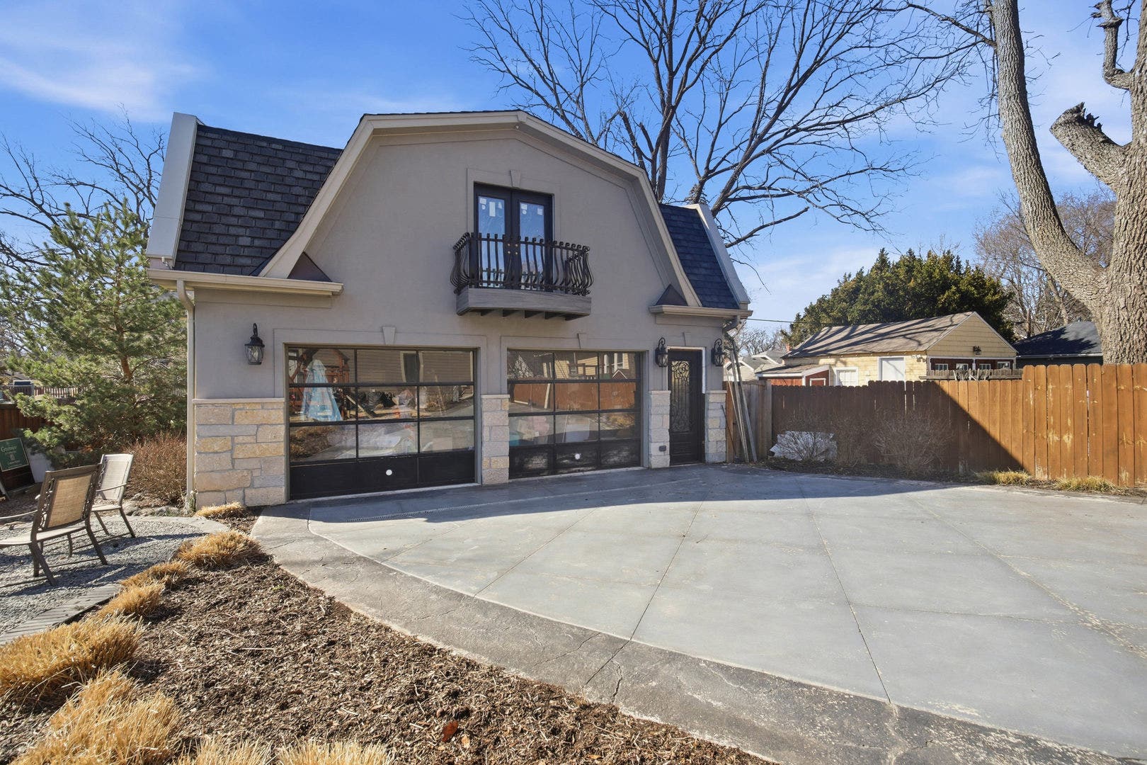 1020 Hill Avenue, Elgin, IL 60120